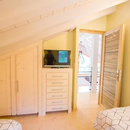 Chalet De L'arc-en-ciel